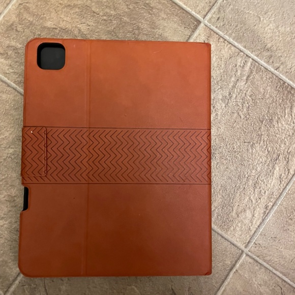 iPad case - Picture 3 of 5